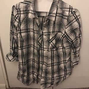 Time and Tru black white button down top size 8-10
